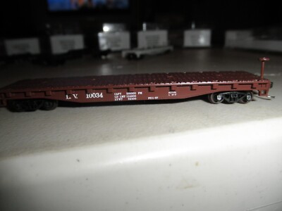 Lehigh Valley       50' flat car with stakes   #10034