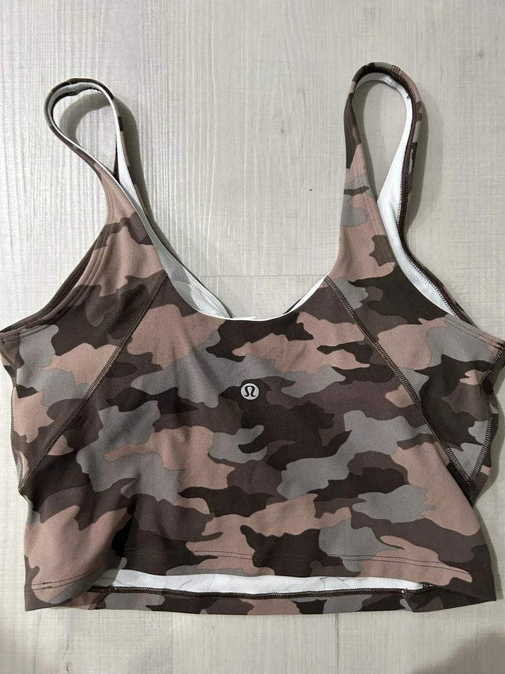 Camiseta sin mangas recortada Lululemon talla 10 Align camuflaje Foto 2 de 3