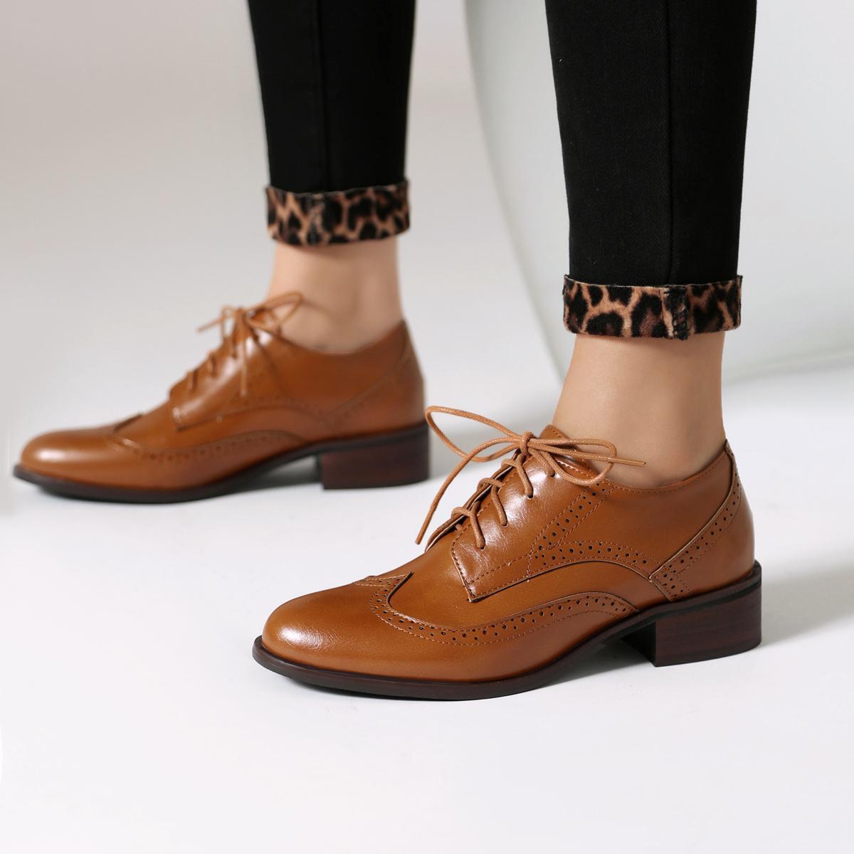 CuteFlats Brogue pumps voor dames met blokhak, bruin, 37 EU