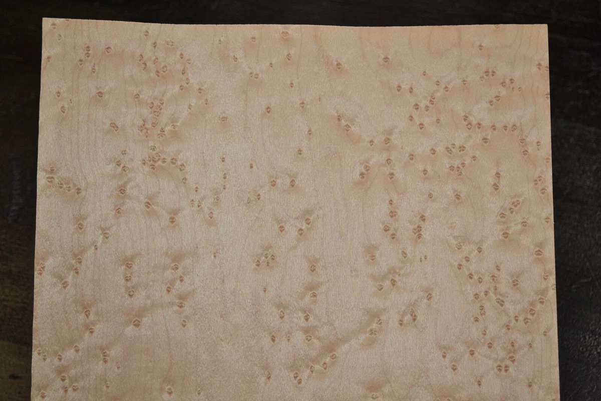 Planche En érable Oiseaux (Birdseye Maple) - Dimensions 31 X 6-1/4 X 13/16 Pouces - Bois Clair Moyen Pour Lutherie, Marqueterie Ou Meubles