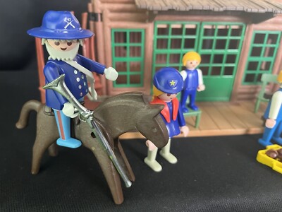 Lot Playmobil western Fort Randall : personnages, chevaux, canon et