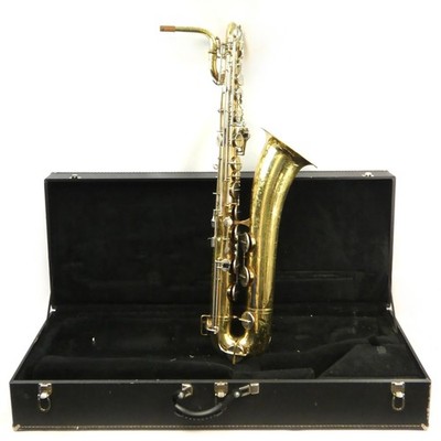 Selmer USA Eb Baritone Saxophone with Case