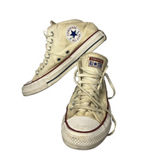 Converse Chuck Taylor All Star Madison White Canvas Mid Top Sneaker W 7. PT4