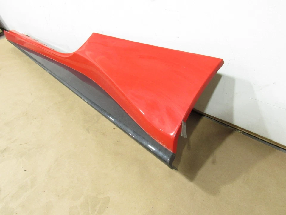 15-19 Ferrari 488 Spider 2017 painel saia balancim esquerdo com moldura de carbono ;#9 - Imagem 3 de 4