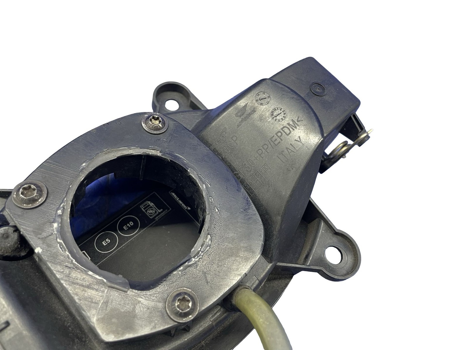 2018-2023 MCLAREN 720S OEM REAR FUEL GAS TANK FILLER HOUSING BRACKET 14AB389CP