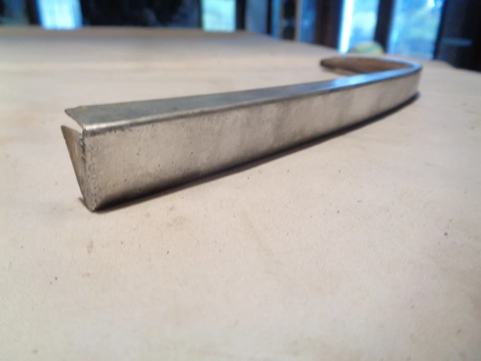 1960 Pontiac Catalina , Front Fender Corner Moldings Rt. And Lf. Bonneville Foto 2 de 4