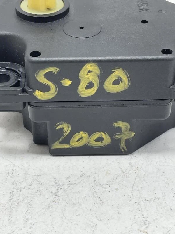 Actuador de motor de aleta de aire Volvo S80 2007 de fábrica Foto 4 de 4