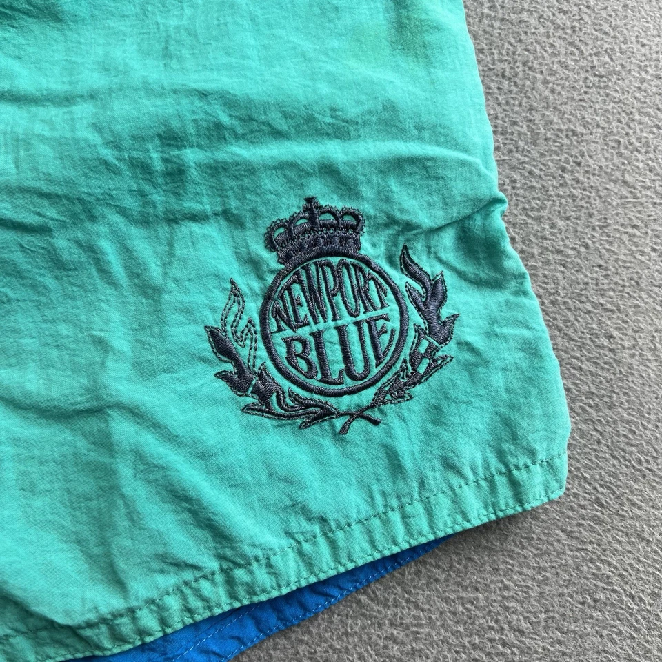Bañador Newport Azul Para Hombre Mediano Años 90 Bloques de Color Playa Forrado Pantalones Cortos De Colección Foto 3 de 4