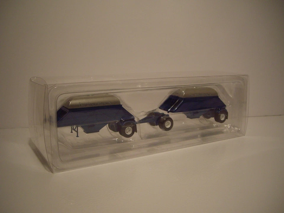 NEO 1/64 RESIN 1963 IHC FLEETSTAR WITH BOTTOM DUMPS SAME SCALE AS DCP FIRST GEAR - Image 3 of 4