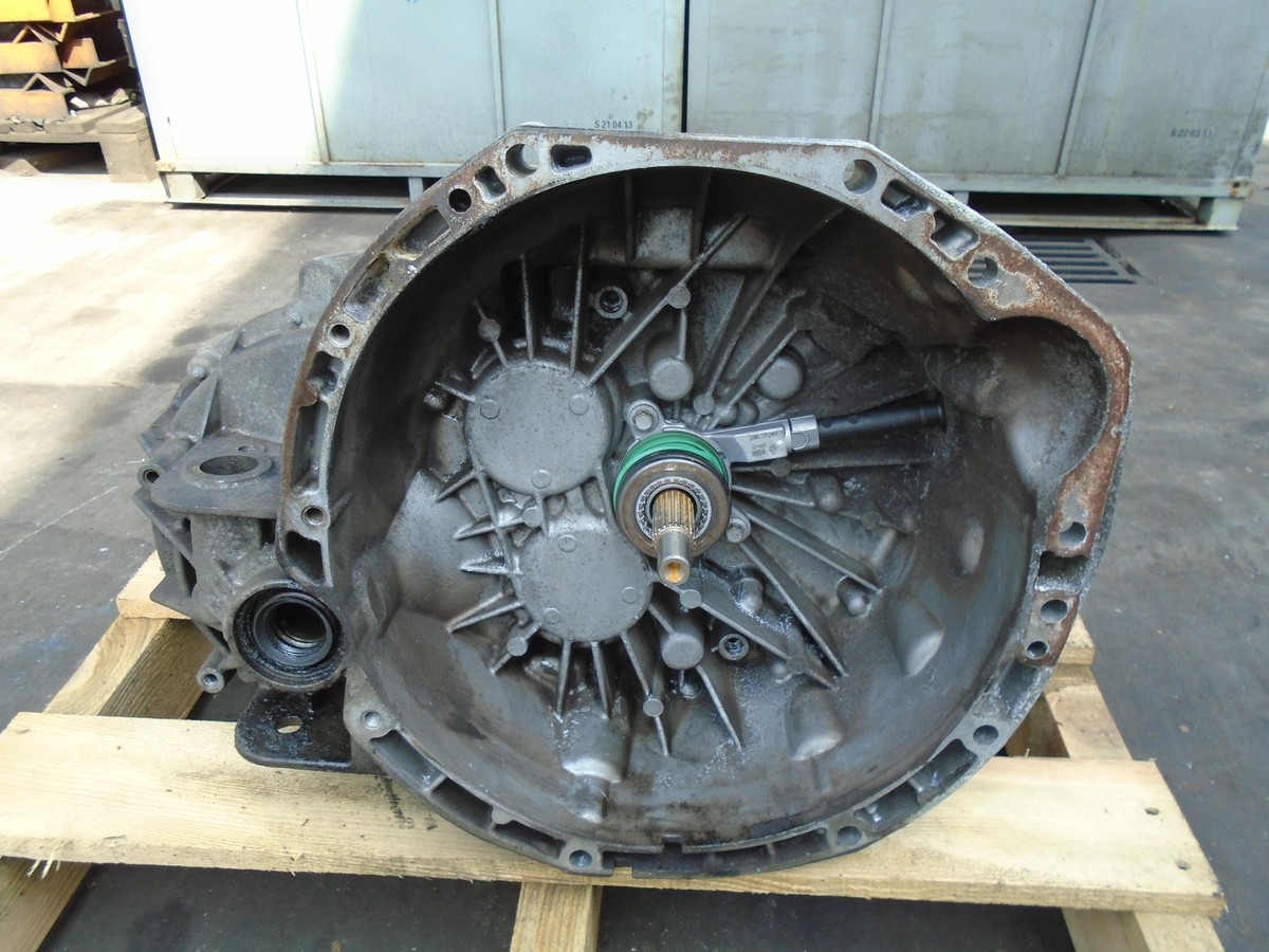 Vauxhall Vivaro A 2012 2.0 Diesel PF6-024 6 Speed Manual Gearbox 