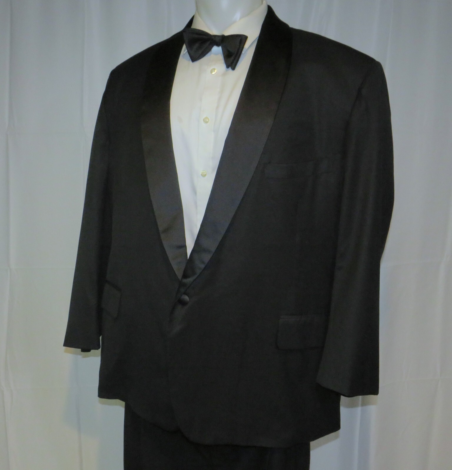 Tom James Bespoke Solid Black One Button Shawl Co… - image 8