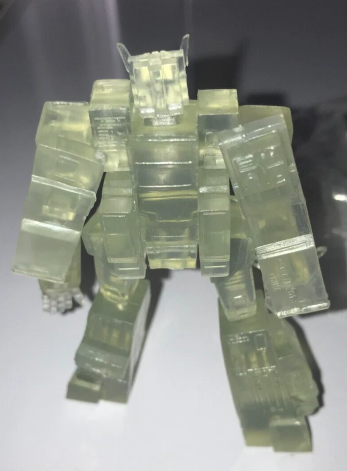 Takara Transformers Act 3 PVC  FORTRESS MAXIMUS CLEAR VERSION COMPLETE CHASE FIG - Image 2 of 3