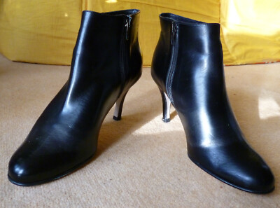 Schwarze elegante Stiefeletten, 8cm Absatz, Jonak, Paris
