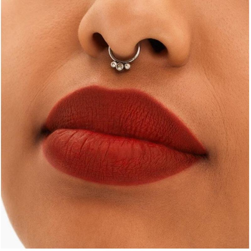MAC locked kiss 24 hour lipcolour in viscious color