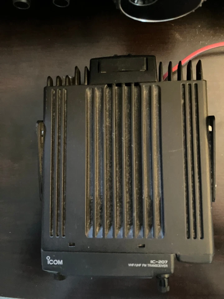 Transceptor Icom 2001 IC 207H VHF/UHF - solo para piezas Foto 4 de 4