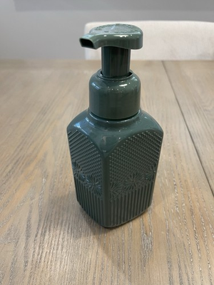 #ad NEW Dark Green Soap Dispenser Bath and Body Works $28.00