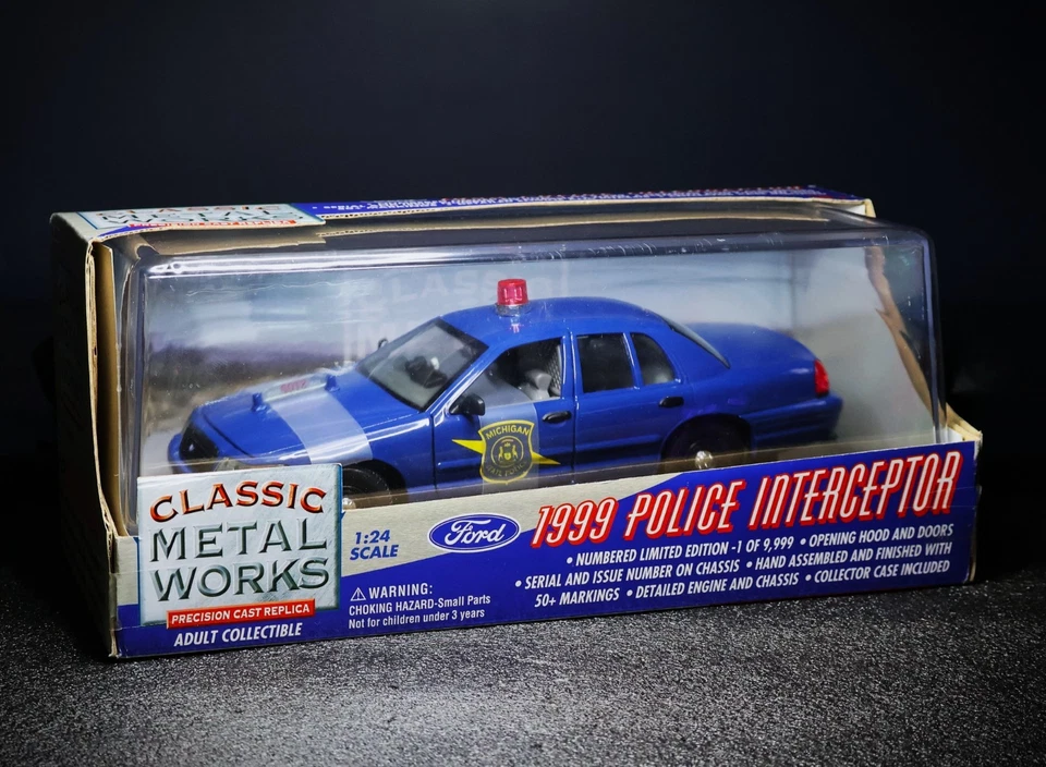 Classic Metal Works 🔥 Diecast 1:24 Michigan State Police 1999 Crown Victoria UT - Image 2 of 3