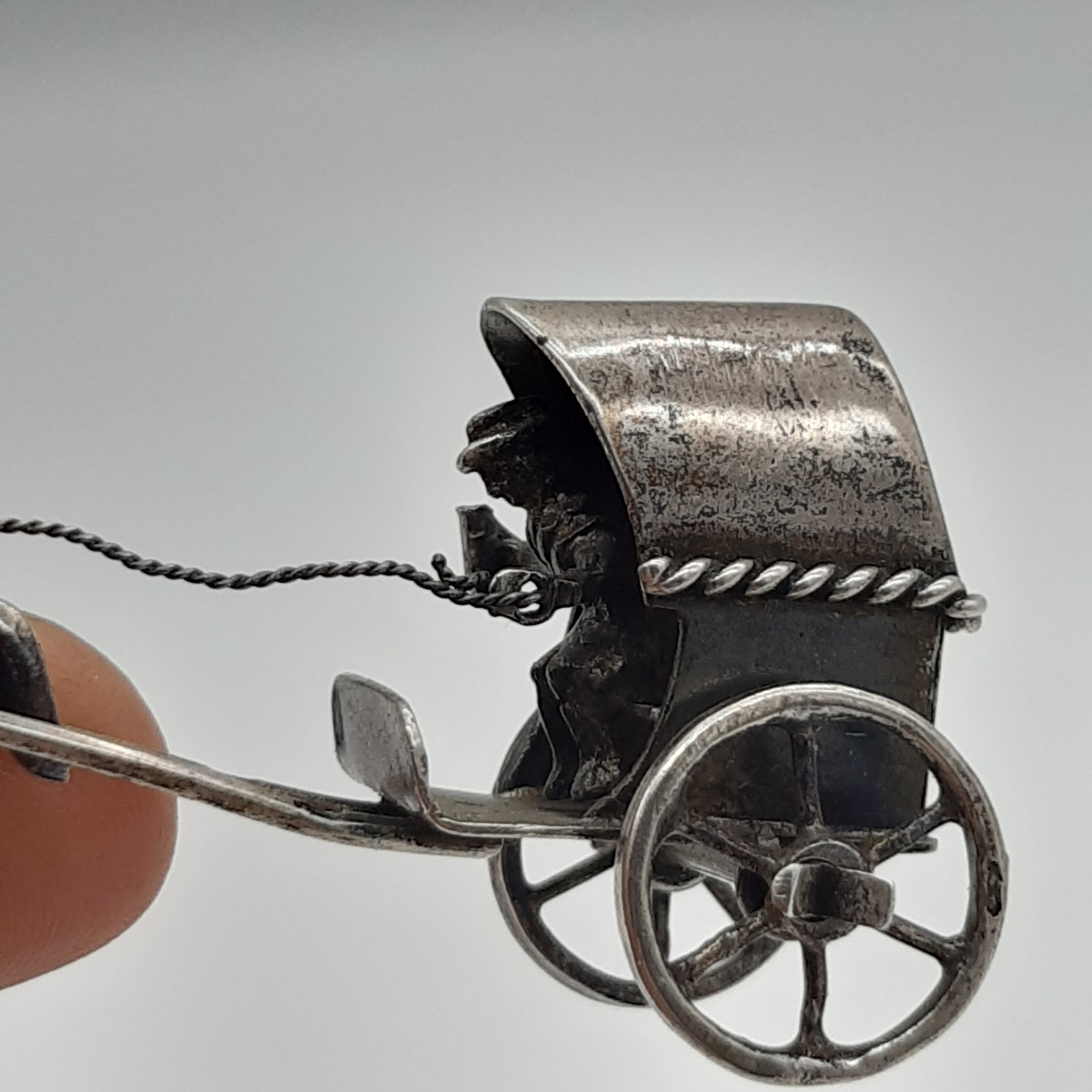 Vintage Sterling Silver Miniature Horse Drawn Rickshaw Hansom Cab Moveable image 3