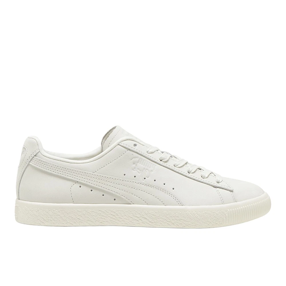 PUMA Clyde Og 75Y Prm Lace Up Mens Grey, White Sneakers Casual Shoes 39331402
Opens in a new window
