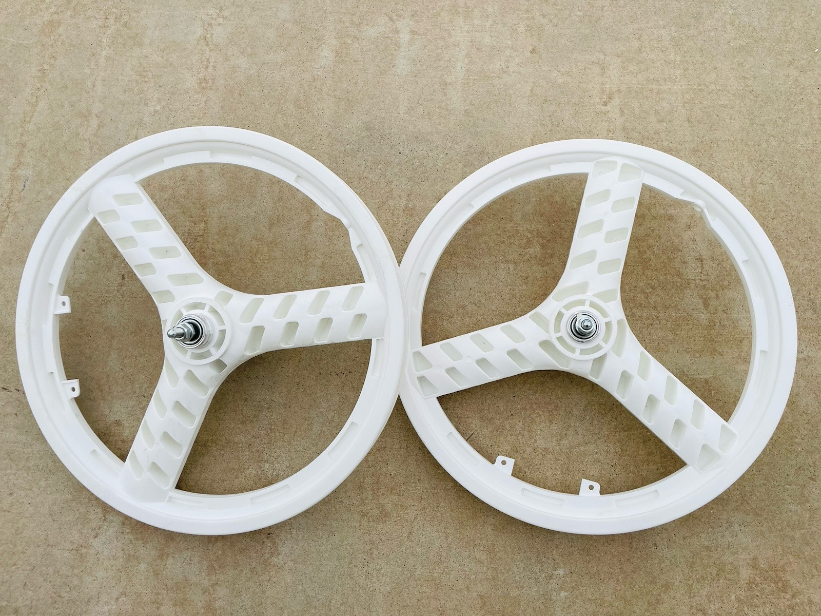 20" Pair of Bicycle Mag Wheels Set 3 SPOKE WHITE FOR GT DYNO HARO any BMX BIKE