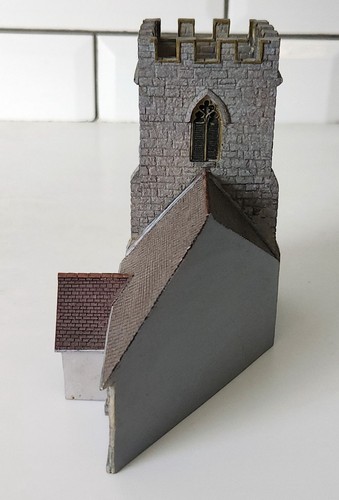 Bachmann Scenecraft OO Gauge 44-239 Low Relief 3/4 View Church - Picture 4 of 4