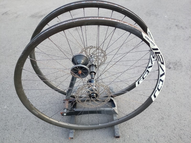 Roval Control Carbon 29 Inch Wheelset, QR Rear Wheel & Thru Axel front wheels