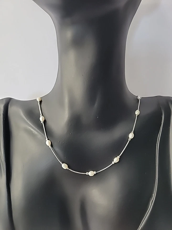 Collar Vintage Liz Claiborne Cuentas Tono Plata Joyería Disfraz Delicada Novia Foto 2 de 4