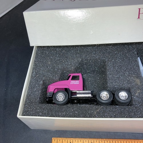 Penjoy Express Eastwood Company Tractor Truck w/Trailer & Load 1/64 Diecast - Picture 2 of 12
