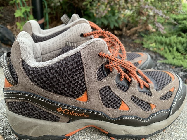 columbia dogwood hiking shoes
