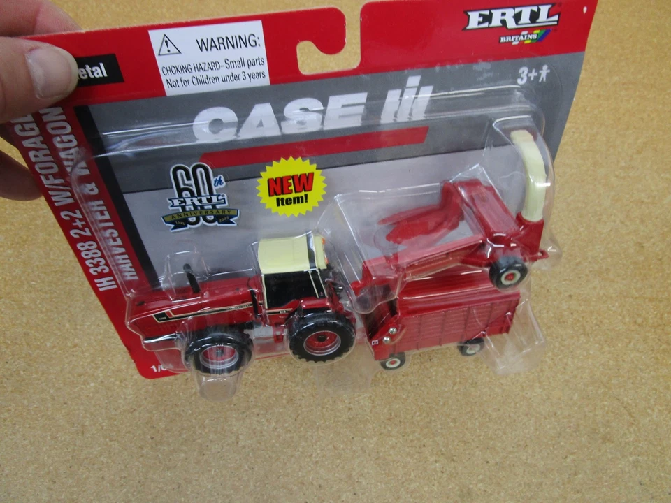 Case IH 3388 2+2 chopper wagon tractor set ERTL 1/64 NIP diecast farm B7Z #14363 - Image 2 of 4