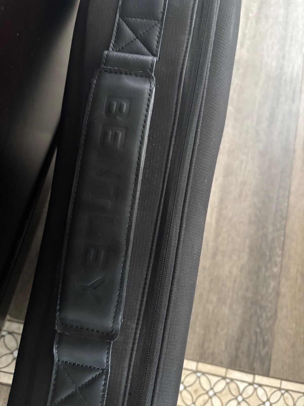 Bentley GTC convertible wind screen deflector - like new condition case included