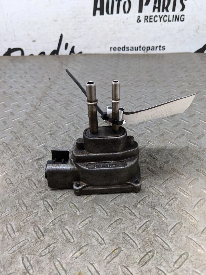 2000 - 2005 Chevrolet Cadillac GMC Flex Fuel Composition Sensor 12570260 1165731 - Image 4 of 4