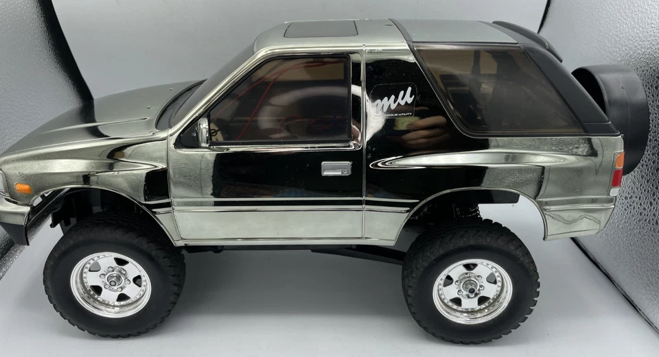 For parts CC-01 CC01 TAMIYA ISUZU Mu Metallic body shell with motor and ESC - Image 3 of 4