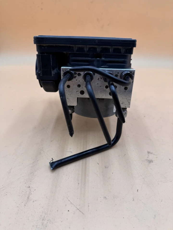 Dodge Challenger 2020 3,6 L ABS conjunto de bomba de freno antibloqueo Foto 4 de 4