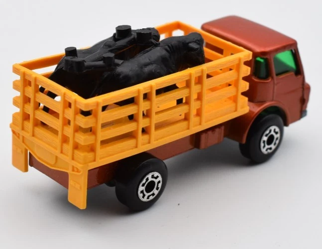 Matchbox Superfast MB71 Dodge Cattle Truck marrone, vetri verdi.... - Immagine 2 di 4