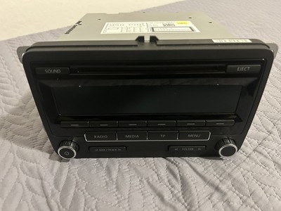 VW Tiguan Autoradio RCD310 Radio CD Player Audio  5M0035186J