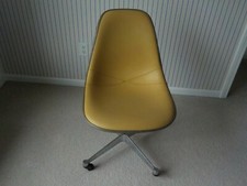 Original HERMAN MILLER Eames Fiberglass Chair Mustard Yellow Scarce  RARE  