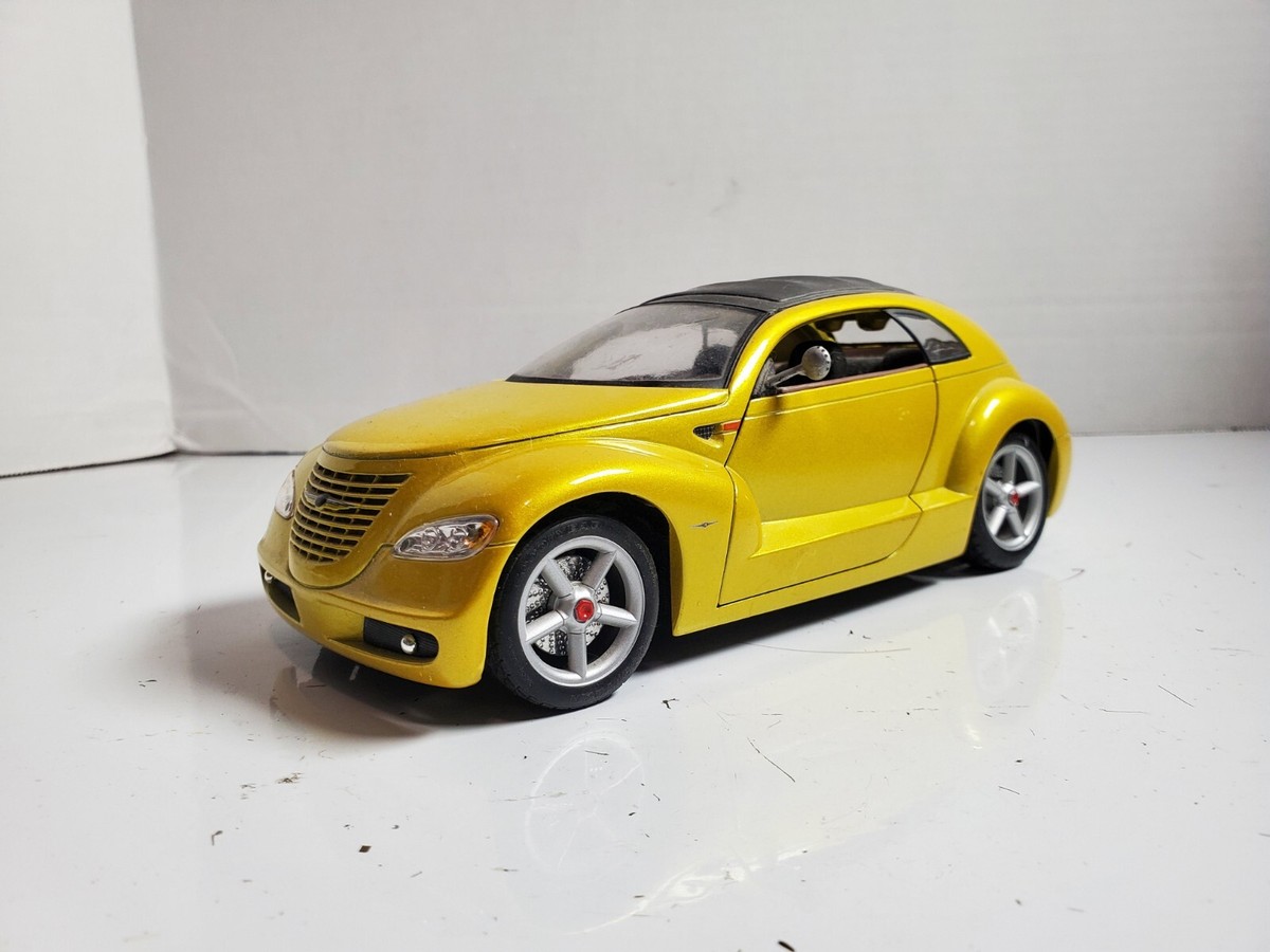 Maisto Chrysler Pronto Cruizer Original Concept PT Cruiser 1:18