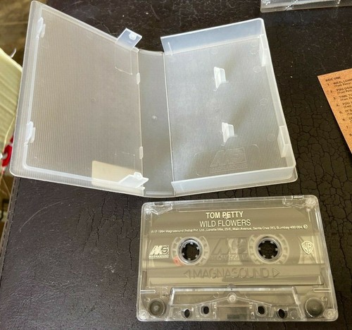 Tom Petty Wildflowers Cassette Tape Warner Bros 45759 India clamshell - Picture 2 of 2