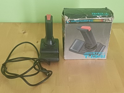 Commodore Model T-1341 Joystick (boxed) für Commodore 16 und Plus/4