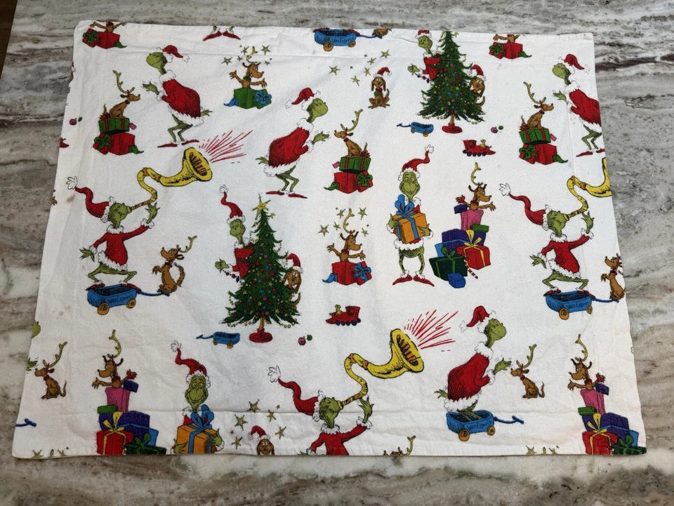 Franela de Navidad Pottery Barn Dr. Seuss's The Grinch & Max ESTÁNDAR farsa LEER Foto 3 de 4