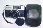 Voigtlander VF 135 35mm Film Rangefinder Camera with 40mm F/2.3 Lens --Excellent