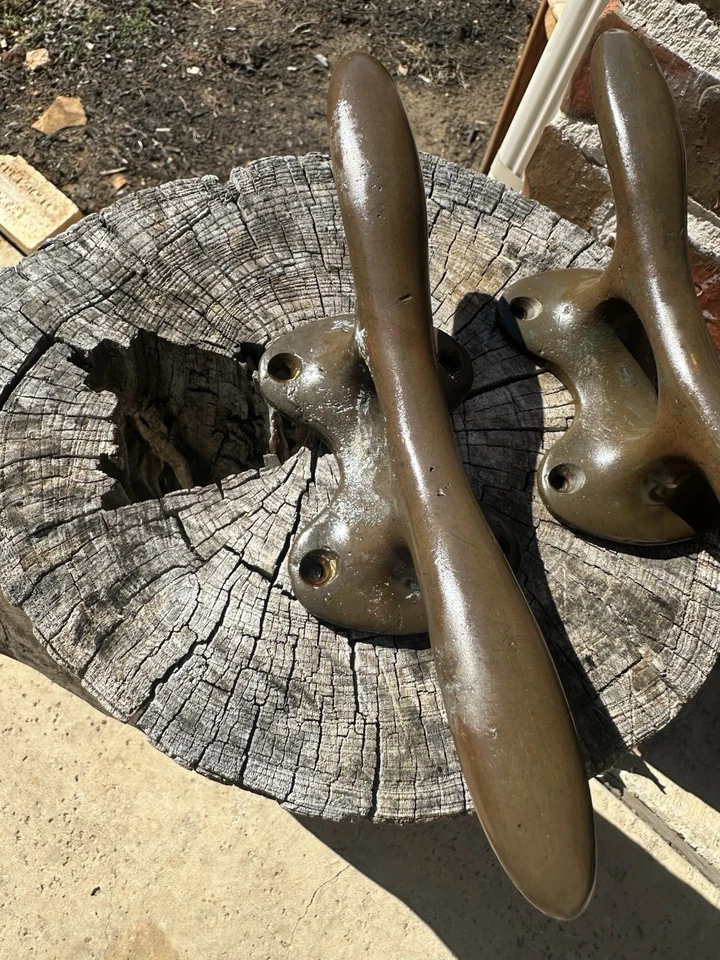 Botines de barco vintage de latón de alta resistencia de 9 pulgadas. 2 tacos. Placa de fijación de 4 orificios. Foto 2 de 4