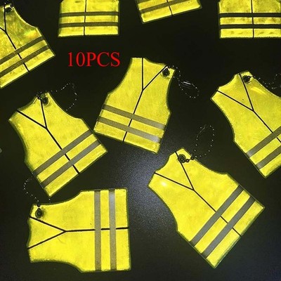 Lightweight Portable Fun-Designed 10PCS PVC Reflective Clothing-Shaped Keychains