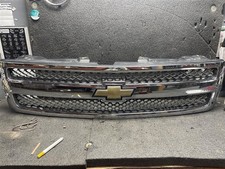 Local Pickup Only Grille Chrome Fits 07-11 Silverado 1500 Pickup 1906605