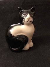 Quail ceramics black and white Noah cat ornament