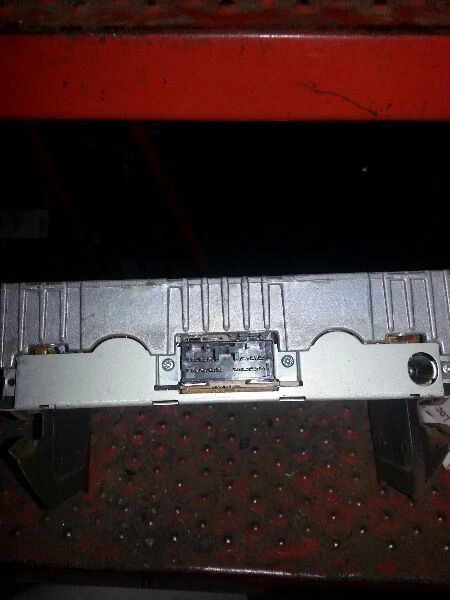 Equipo de audio receptor de radio Am-fm-cassette compatible con 97-99 MIRAGE 1054342 Foto 2 de 2