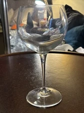 Balloon Style Crystal Clear Wine Glass 8 1/8” Tall 3.5” Diameter