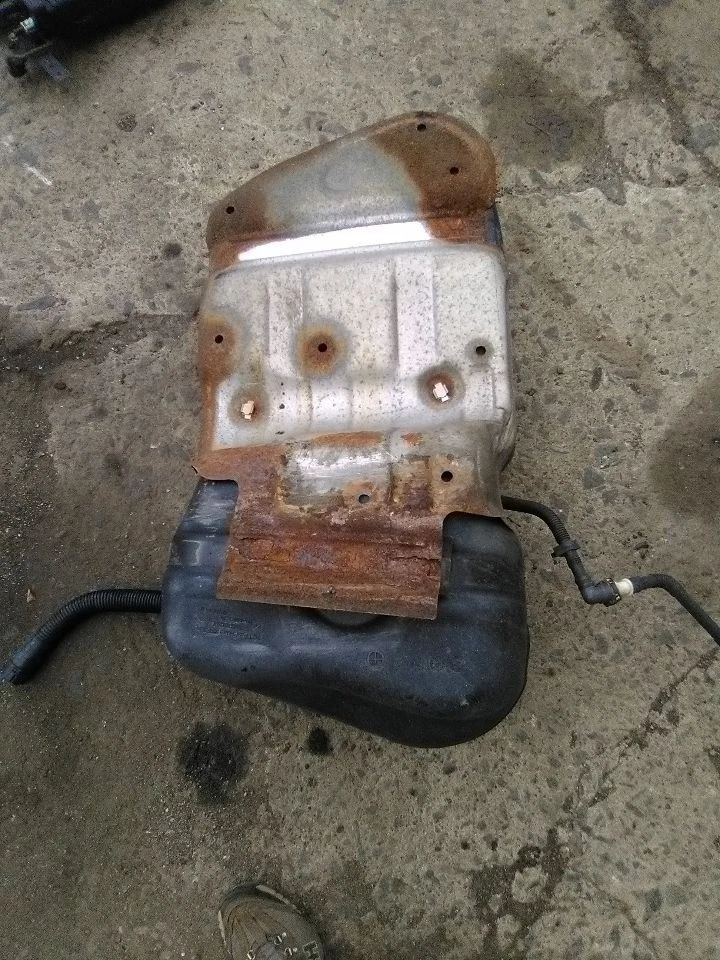 Tanque de combustible Honda CR-V 12-16 Foto 2 de 4