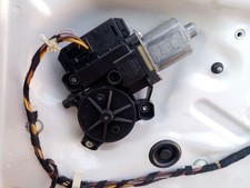 6R0959802AD VORDERER RECHTER FENSTERMOTOR / 2285641 FÜR VOLKSWAGEN POLO V 6R1,